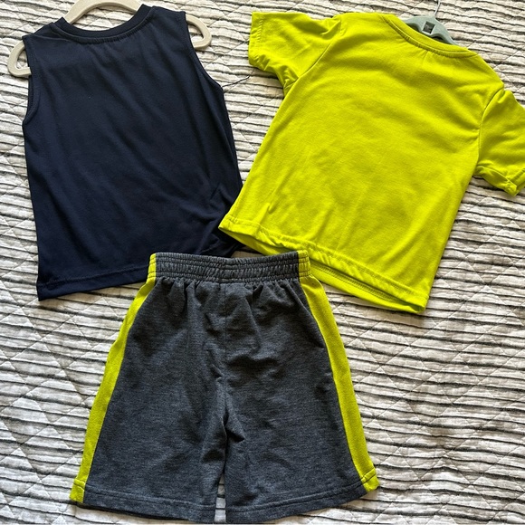 Toddler Jurassic Outfit 4T - Picture 4 of 4